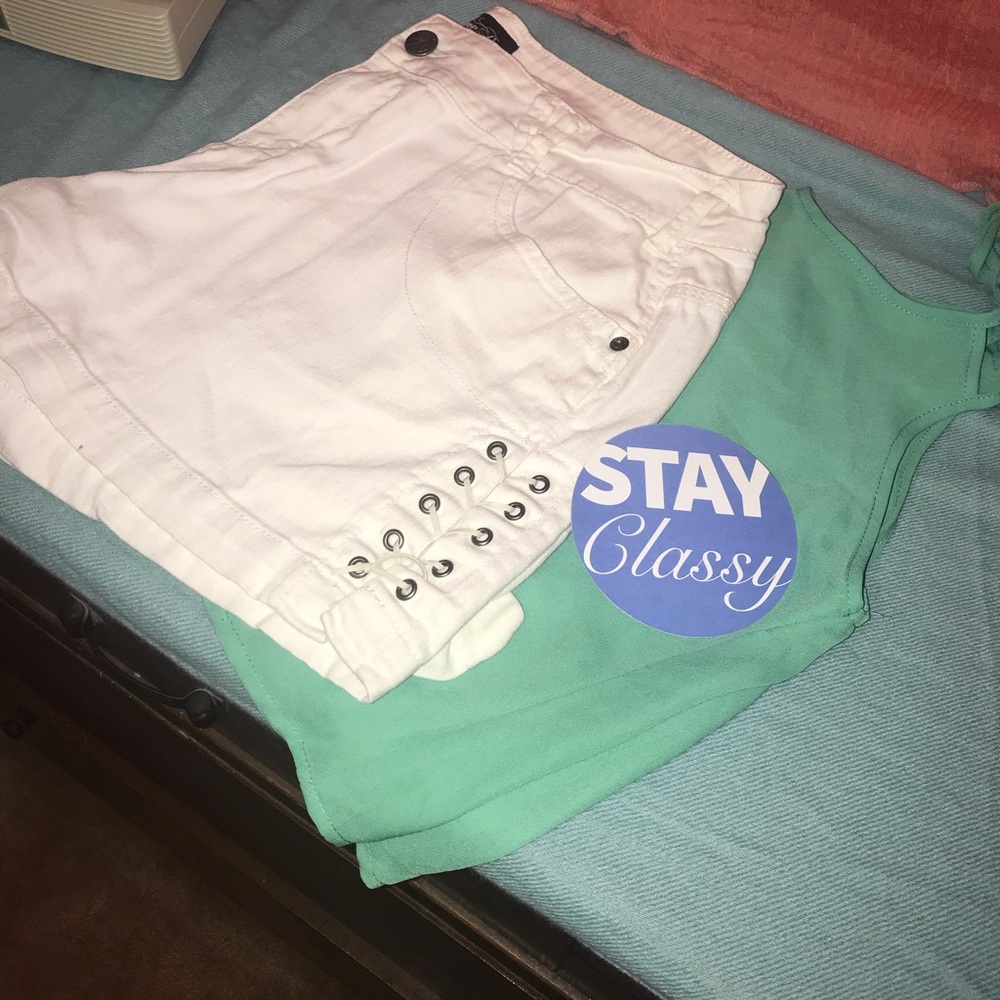 Jane Doe shorts/juniors size 15